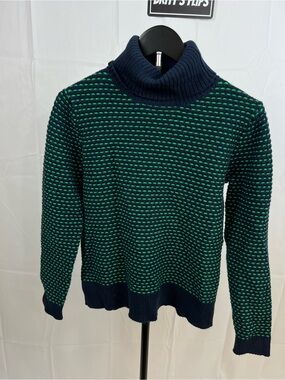 J Crew Turtleneck Sweater Women’s Size Small